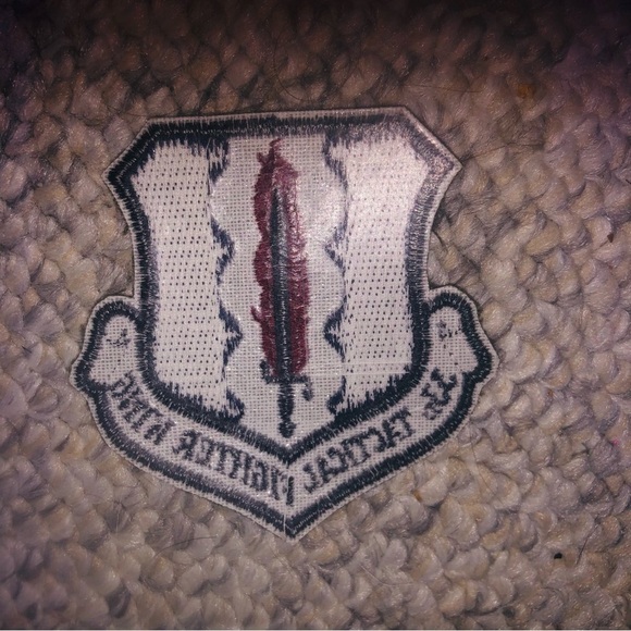 Lot of six Air Force Squadron and rank insignia subdued patches, vintage - Picture 5 of 6